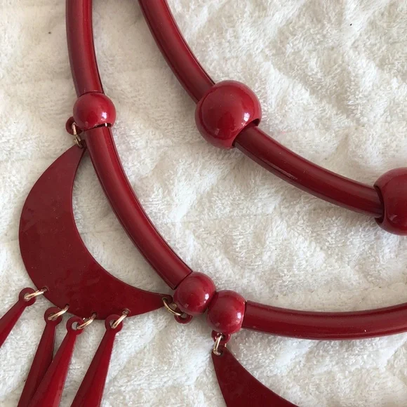 Statement Necklace - Picture 4 of 7